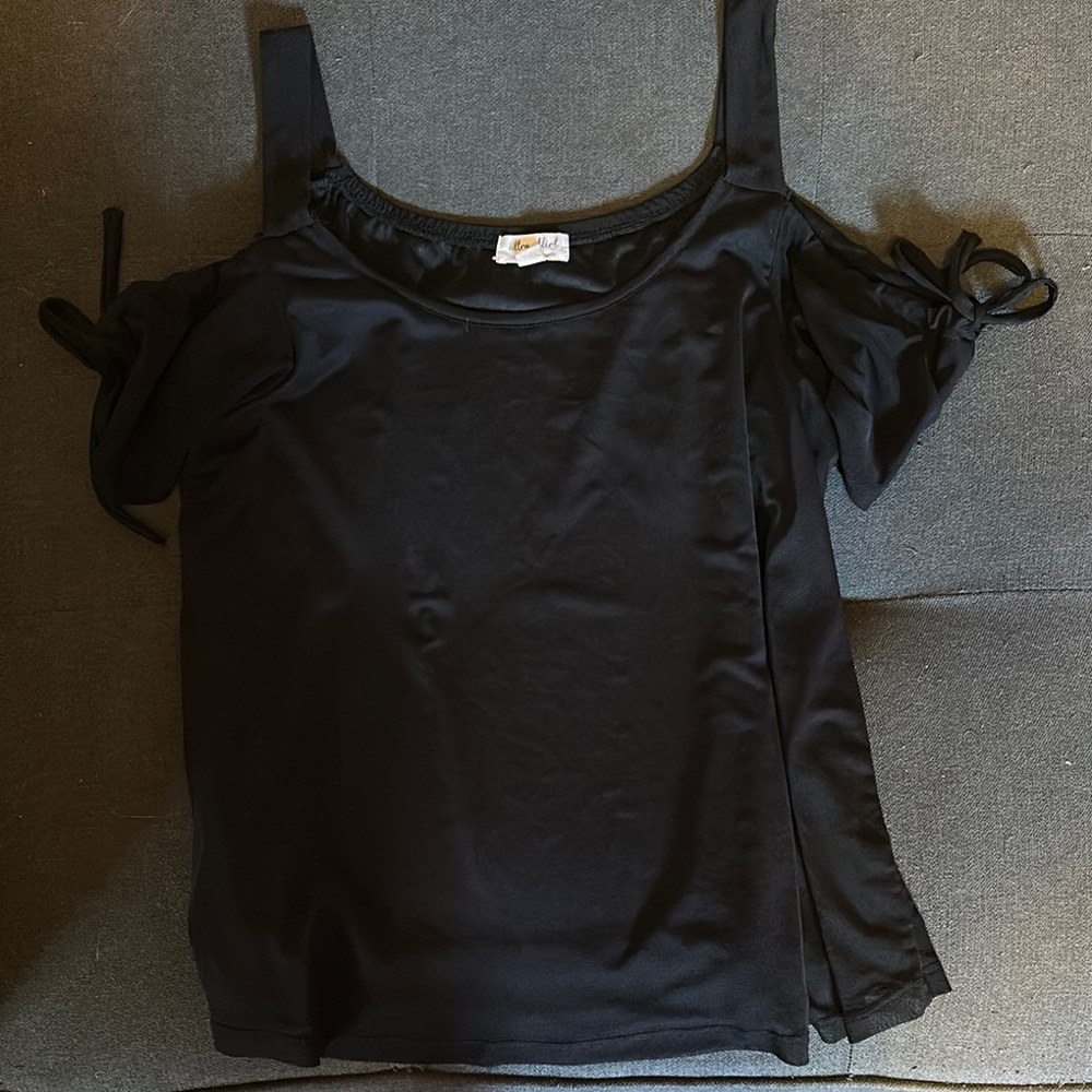 Ultra Flirt Black Off-Shoulder Top